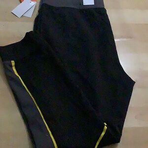 Stylish Black Leggings with Yellow Accents